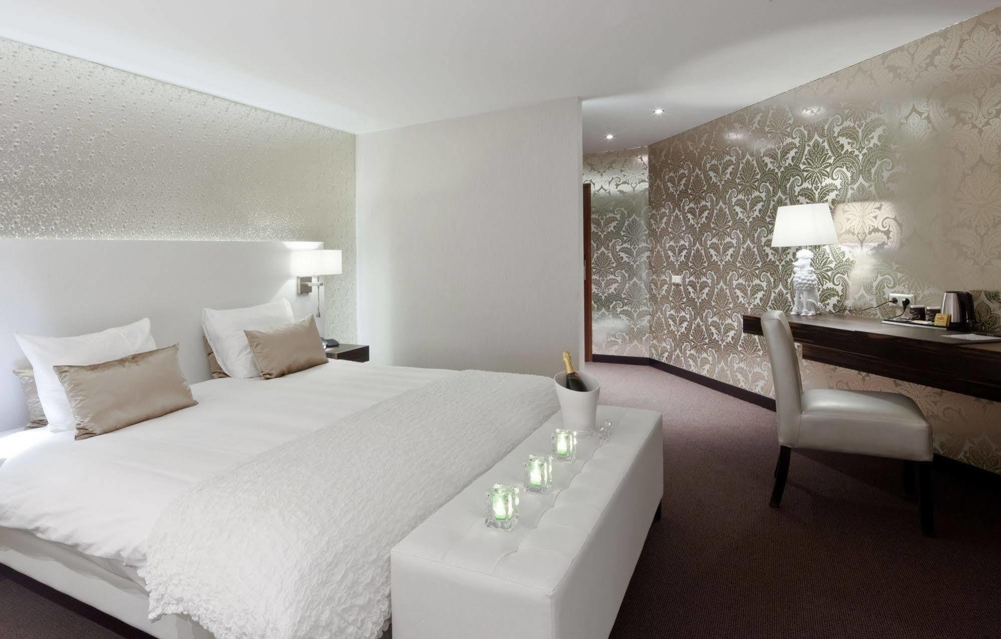 Van Der Valk Hotel Wieringermeer Wieringerwerf Eksteriør billede
